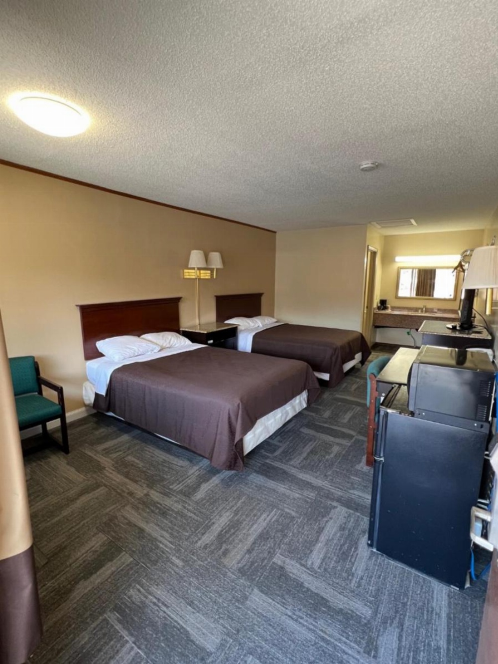 Room image 5